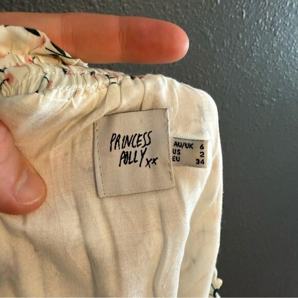 Princess Polly Floral Mini Skirt Size 2 - Picture 5 of 7